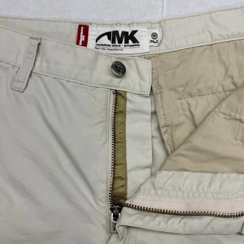 Mountain Khakis Broadway Fit Pants Mens 38x30 Beige Straight Leg Chino Gusset‎